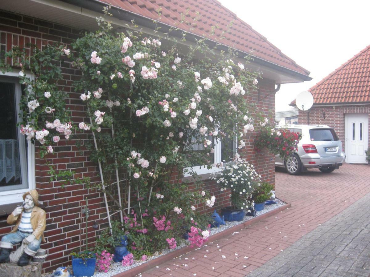 Fewo Elke Esens Exterior photo